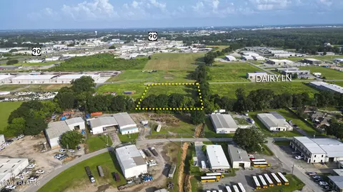 207 Dairy Ln, Broussard, LA 70518 photo 3