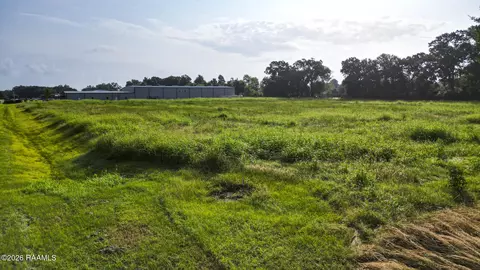 203 Dairy Ln, Broussard, LA 70518