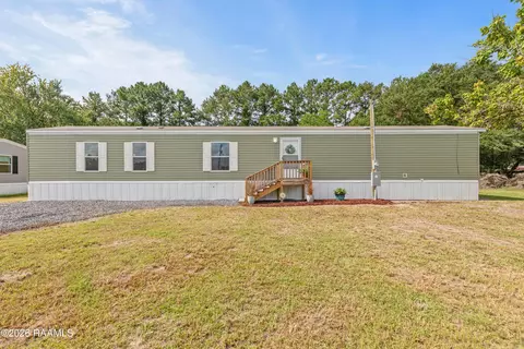 1206 E Dermelie Calais Rd, Breaux Bridge, LA 70517