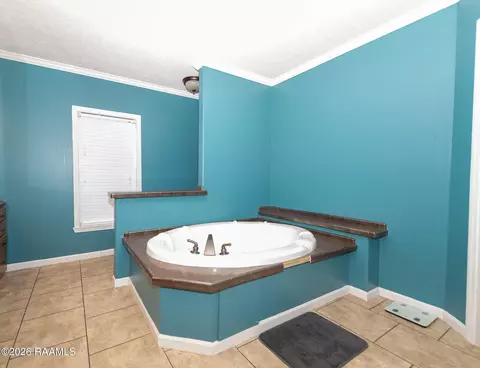Bath - 111 Constantine Rd, Duson, LA 70529 photo 3 of 5