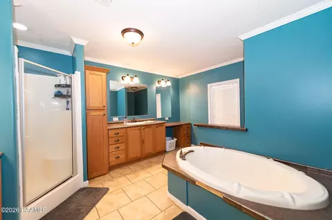 Bath - 111 Constantine Rd, Duson, LA 70529 photo 2 of 5