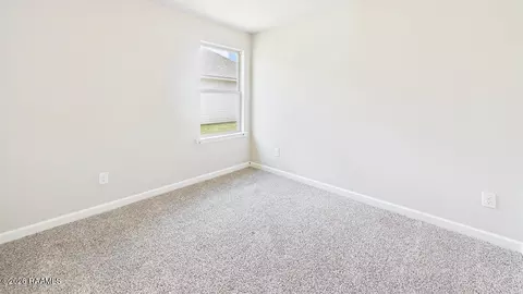 Bedroom - 150 Grazin Ct, Duson, LA 70529 photo 5 of 10