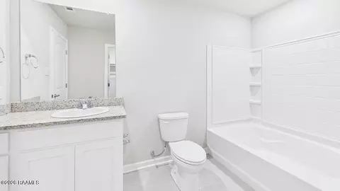 Bath - 150 Grazin Ct, Duson, LA 70529 photo 1 of 2