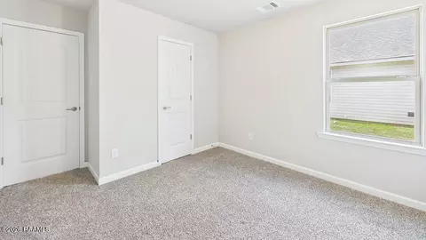 Bedroom - 150 Grazin Ct, Duson, LA 70529 photo 6 of 10