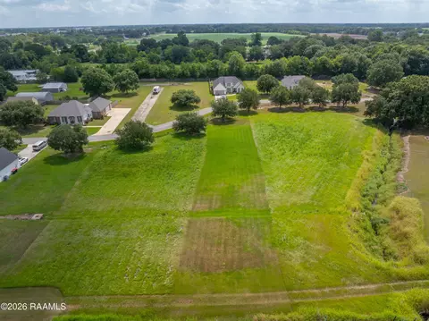 118 Gideon Rd, Youngsville, LA 70592