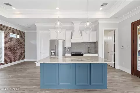 Kitchen - 127 Fair Grounds Dr, Lafayette, LA 70503 photo 4 of 4