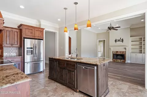 Kitchen - 127 Fair Grounds Dr, Lafayette, LA 70503 photo 2 of 4
