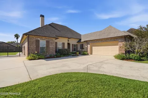 127 Fair Grounds Dr, Lafayette, LA 70503