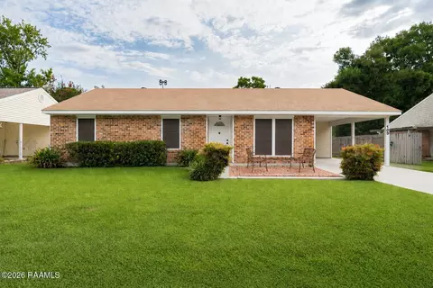 109 Drake Dr, Lafayette, LA 70503