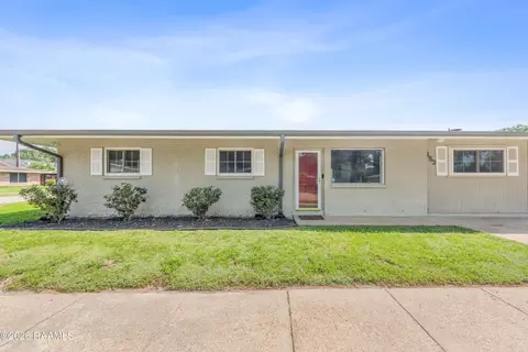 453 Normandy Rd, Lafayette, LA 70503