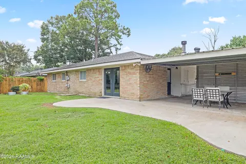 Exterior - 603 Dutton Dr, Lafayette, LA 70503 photo 3 of 5
