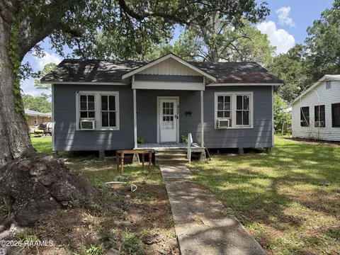517 Lasalle St, Saint Martinville, LA 70582