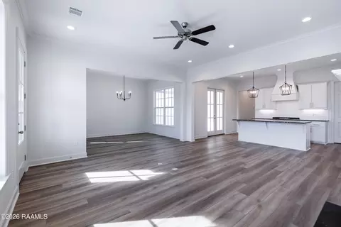 Living - 413 Bozeman Trl, Scott, LA 70583 photo 4 of 4