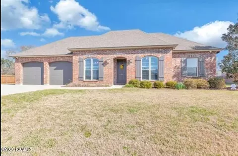 201 Pontchartrain Dr, Carencro, LA 70520