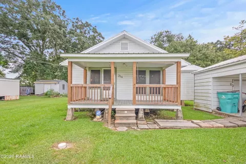 214 Oak Rd, Church Point, LA 70525