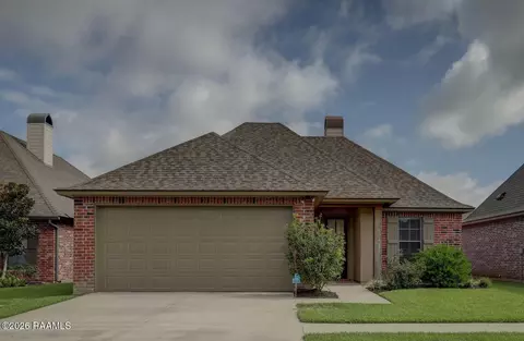 226 Crenshaw Dr, Lafayette, LA 70508