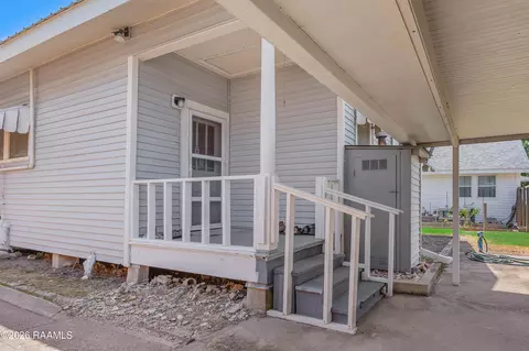 Exterior - 476 Pacific St, Berwick, LA 70342 photo 3 of 5