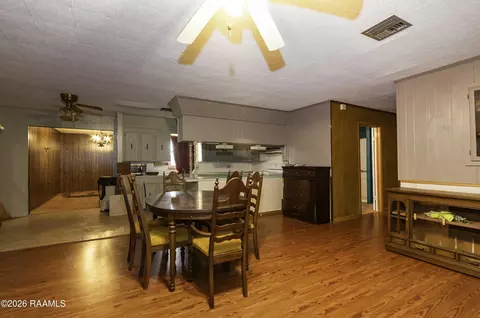 Dining - 21210 Chestnut Rd, Kaplan, LA 70548 photo 1 of 2