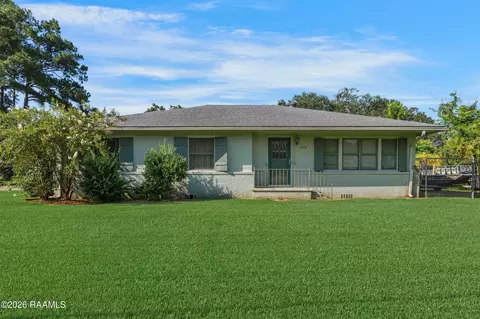 614 Loreauville Rd, New Iberia, LA 70563
