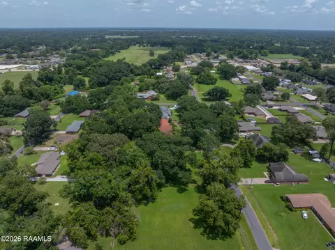View/Area - 210 Virginia Ave, Lafayette, LA 70507 photo 1 of 8