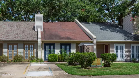 56 Audubon Oaks Blvd, Lafayette, LA 70506
