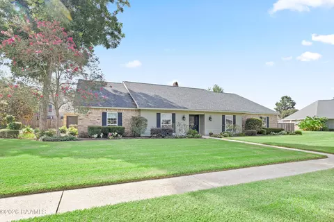 101 Chatwood Cir, Lafayette, LA 70508