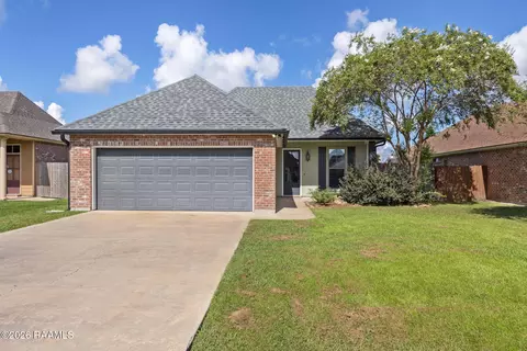 506 Doloria Dr, Youngsville, LA 70592