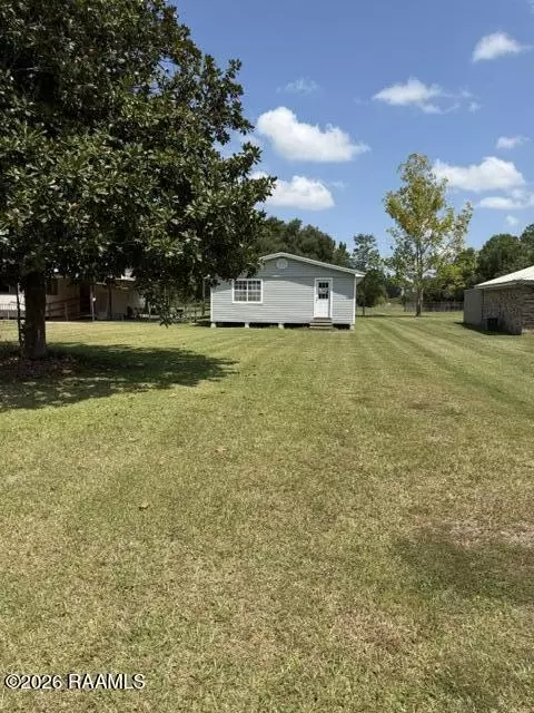1405 Leed Champagne Rd #B, Saint Martinville, LA 70582