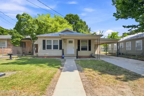 124 W White St, Opelousas, LA 70570