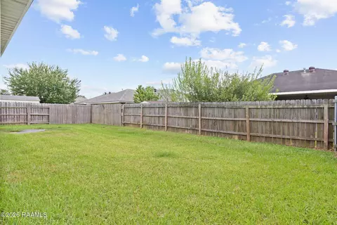 Exterior - 113 Marshfield Dr, Lafayette, LA 70507 photo 4 of 5