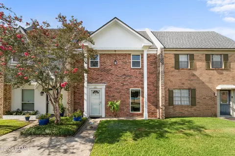 1328 Dulles Dr #B, Lafayette, LA 70506