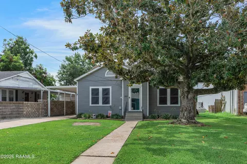 Exterior - 507 Texas St, Berwick, LA 70342 photo 4 of 4