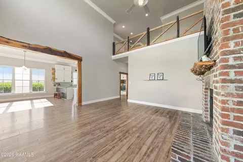 Living - 13234 Gladu Rd, Kaplan, LA 70548 photo 4 of 4