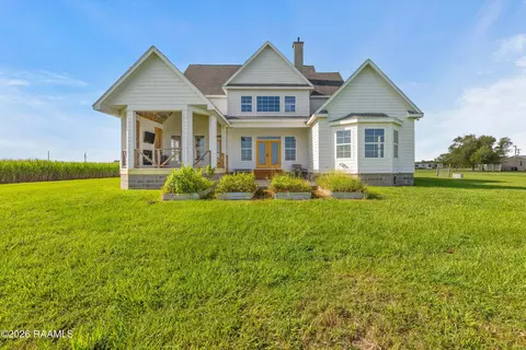 Exterior - 13234 Gladu Rd, Kaplan, LA 70548 photo 8 of 9