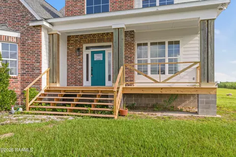 Exterior - 13234 Gladu Rd, Kaplan, LA 70548 photo 2 of 9