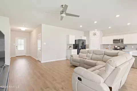 Entry Way - 104 Montego Ln, Sunset, LA 70584 photo 1 of 1