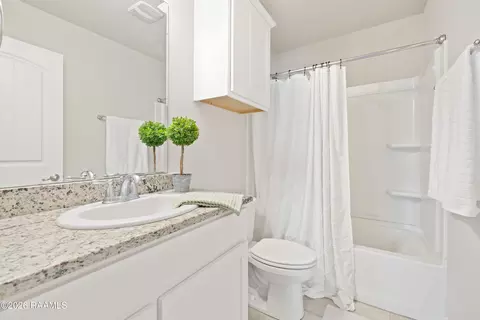Bath - 104 Montego Ln, Sunset, LA 70584 photo 1 of 1