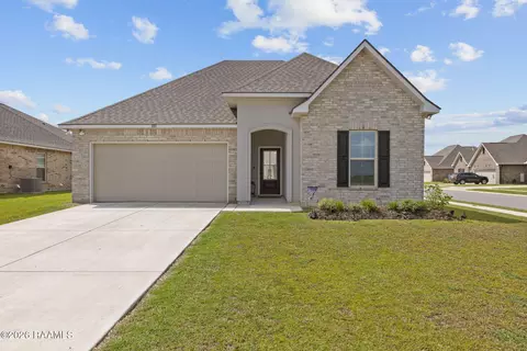 100 Fearless Ave, Youngsville, LA 70592