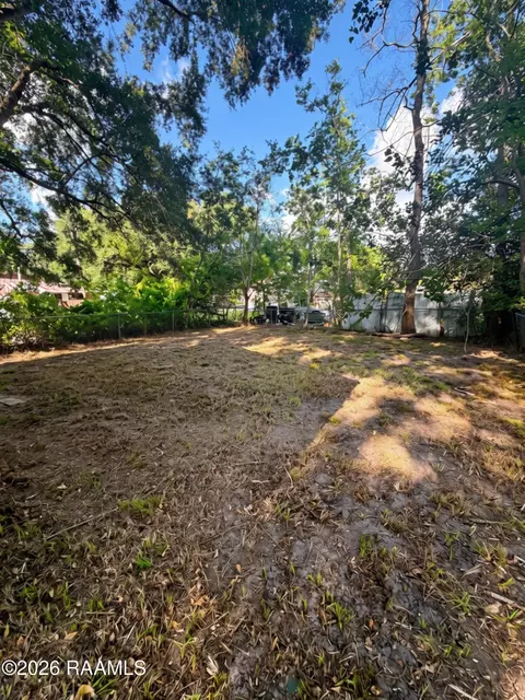 Exterior - 208 F St, Duson, LA 70529 photo 3 of 3