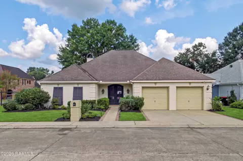 102 Leicester Ln, Lafayette, LA 70508
