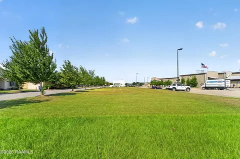 123 Stonehurst Dr, Youngsville, LA 70592