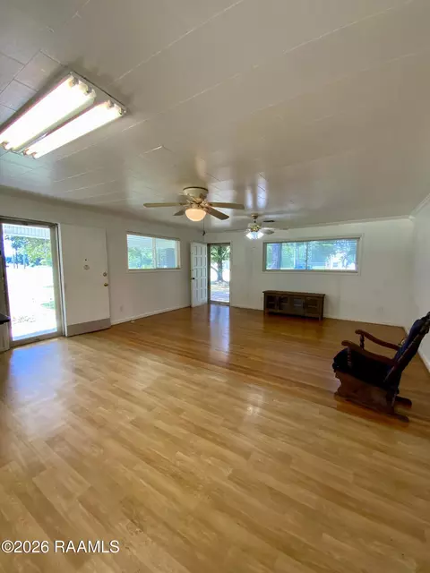 Living - 2307 W Willow St, Scott, LA 70583 photo 1 of 1