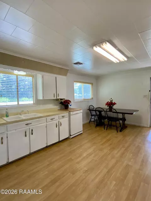 Kitchen - 2307 W Willow St, Scott, LA 70583 photo 3 of 3