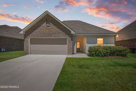 110 Muscadine Ln, Lafayette, LA 70508