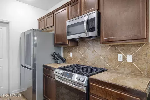 Kitchen - 210 Broland Dr, Duson, LA 70529 photo 3 of 5