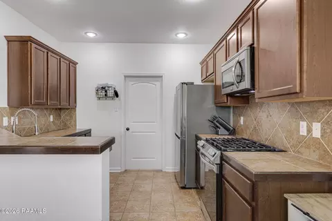 Kitchen - 210 Broland Dr, Duson, LA 70529 photo 2 of 5