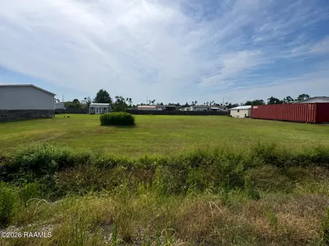 Columbia Drive, Lake Charles, LA 70605