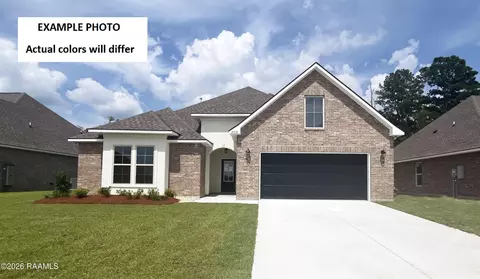 107 Garden Meadows Dr, Lafayette, LA 70506