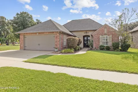 803 Flambant Dr, Broussard, LA 70518
