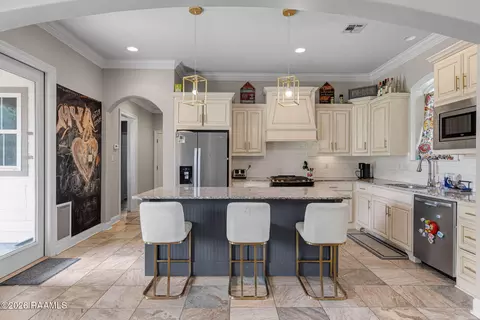 Kitchen - 207 Beringer Dr, Duson, LA 70529 photo 2 of 5